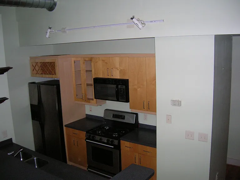 790 N Ave NE #106 — Photo 9