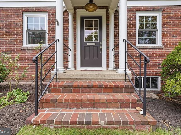 3rd image of 2716 Belleview Ave