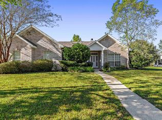 3034 Wind Wood Dr, Ocean Springs, MS 39564