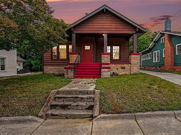 3rd image of 306 W Ray Ave