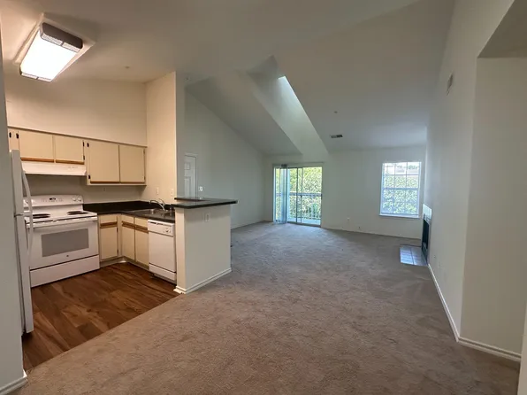 18518 Boysenberry Dr APT 223, Gaithersburg, MD 20879