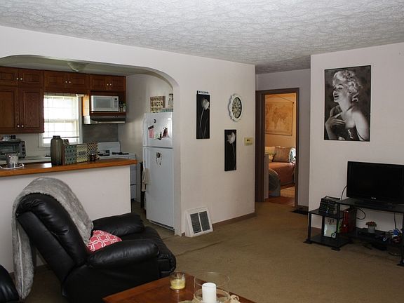 5th image of 1504 Franklin St