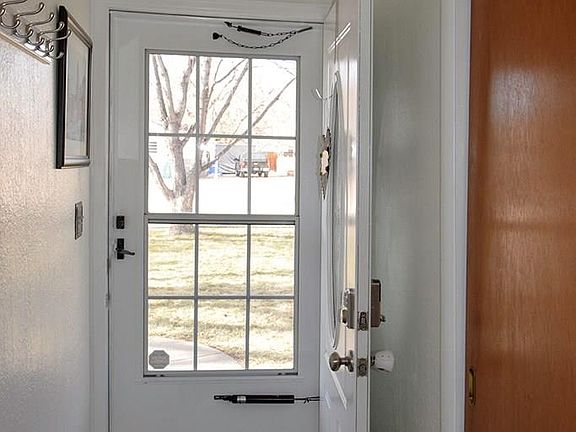 3rd image of 908 N 15th St