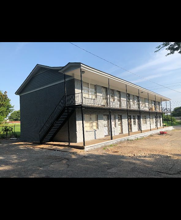 1st image of 481 Walker Ave APT 4