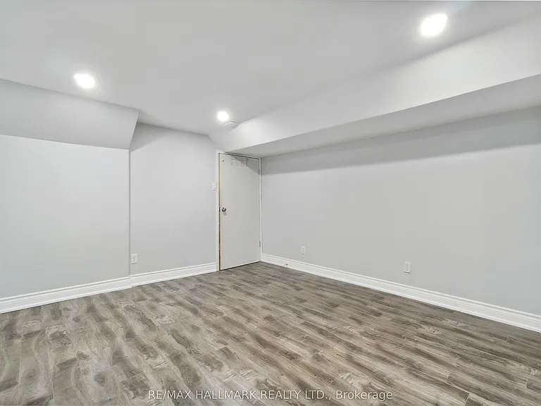 91 Boston Cres — Photo 6