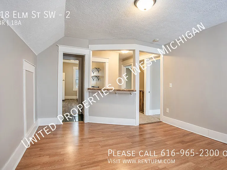 118 Elm St SW #2 — Photo 7