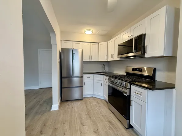 25 W State St APT C, Media, PA 19063