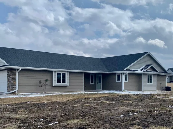 1729 Lake View Dr #7, Creston, IA 50801