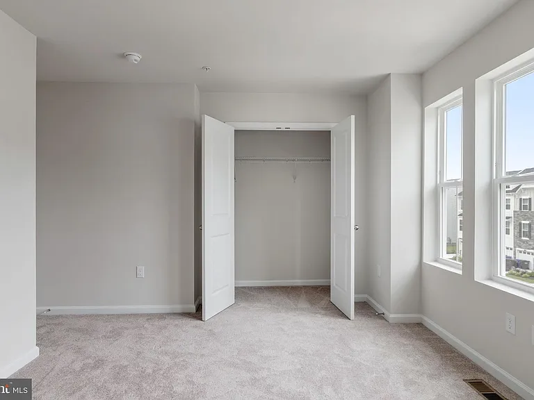 5616 Ludlow Pl — Photo 36