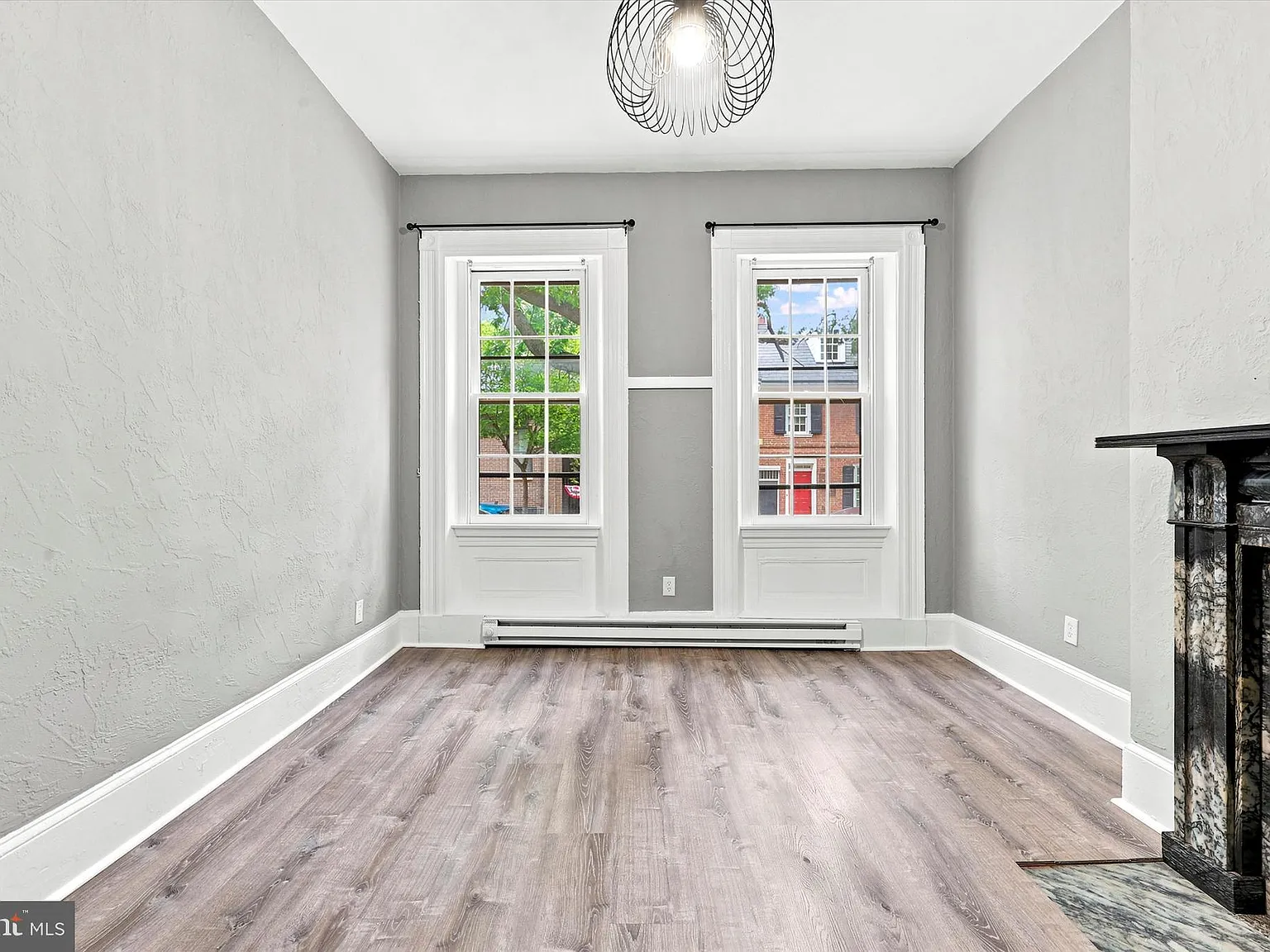 3 bed, 2000 sqft, $3,800 — Photo 3