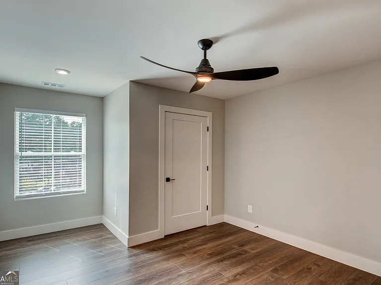 119 Chateau Dr — Photo 22