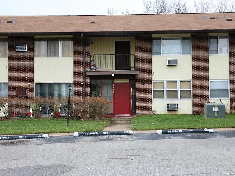 1st image of 7571 Hazelcrest Dr APT E