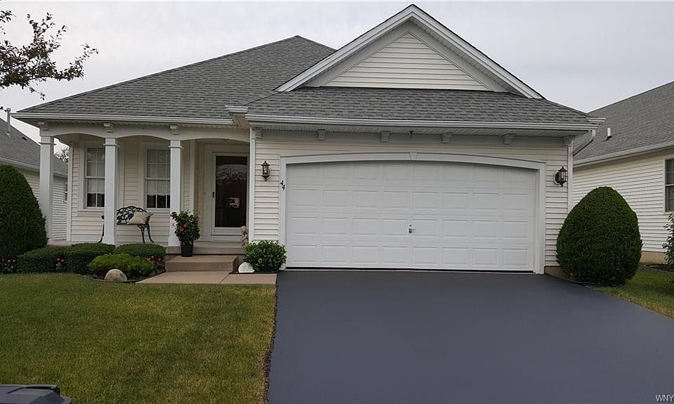 1st image of 44 Mayfield Dr