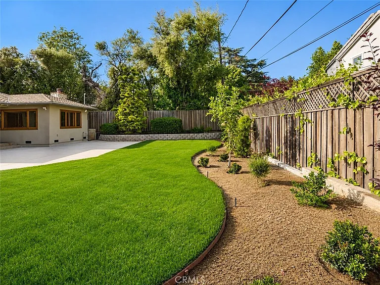 4720 Hayman Ave — Photo 41