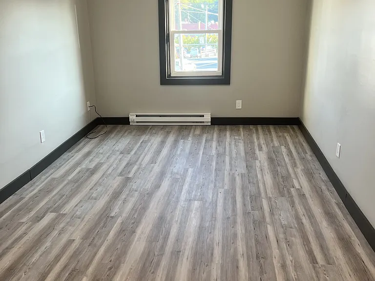 55 N Main St #8RESIDENTIAL — Photo 3