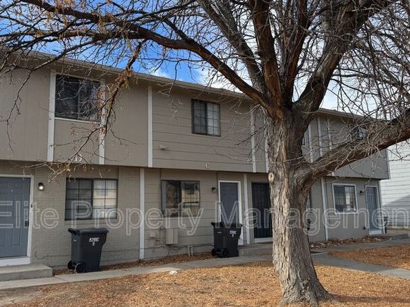 25 Royal Crest Dr #D