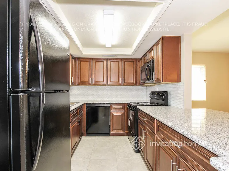 10407 W Calle Del Oro — Photo 9