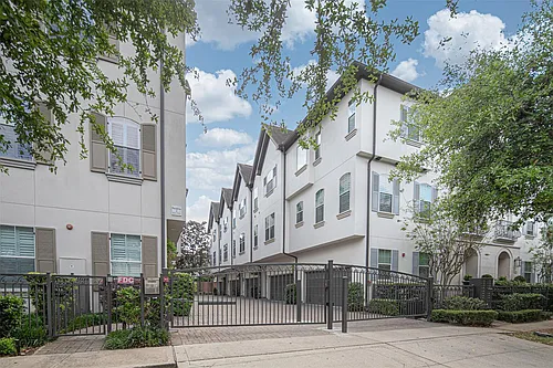 4031 Bellefontaine St #117 Photo 1