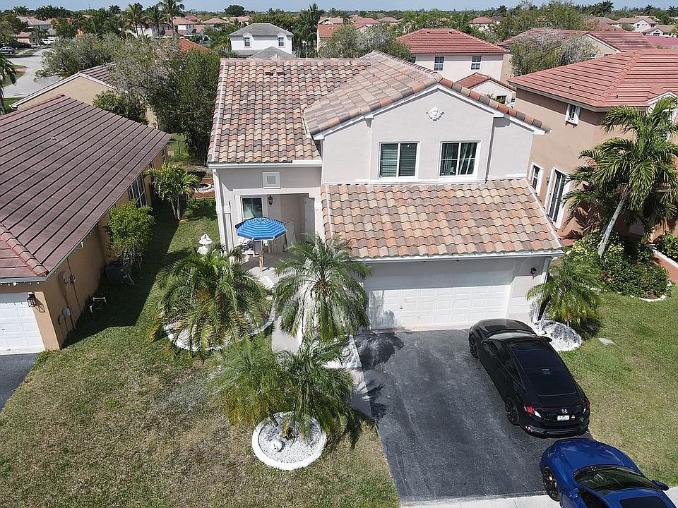 1st image of 18581 NW 18th St