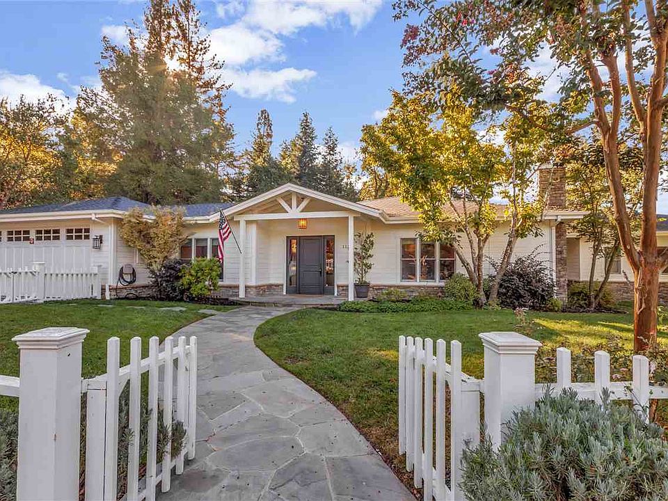 2nd image of 1136 Camino Vallecito