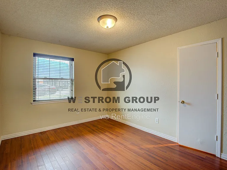 5307 School Hill Cir — Photo 24