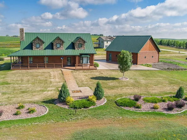 2992 16th St NW, Coleharbor, ND 58531