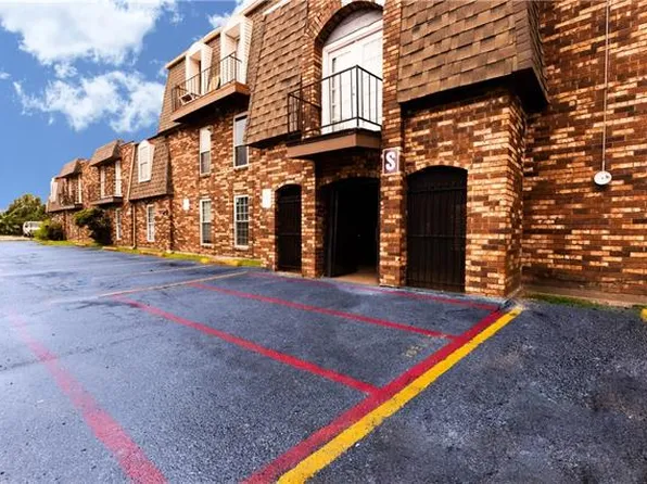 6300 Riverside Dr, Metairie, LA 70003