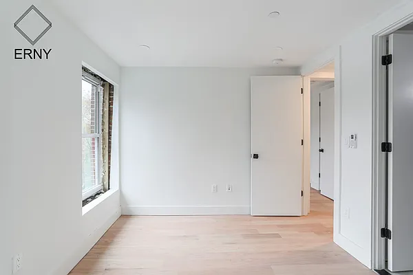 Rented by ERNY LLC | media 12