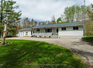 1467 Rosemount Rd, Tay, ON L0K2C0