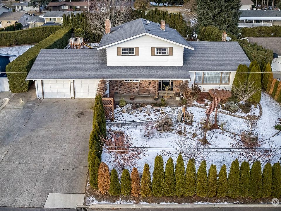 1st image of 120 Park View Dr