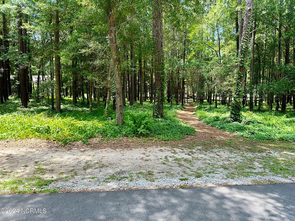 2nd image of 593 Folly Drive