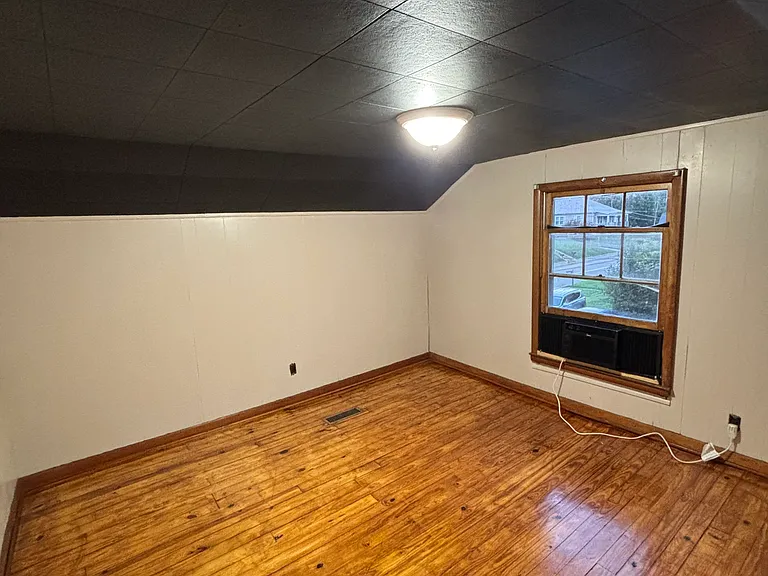 912 N Price St — Photo 15