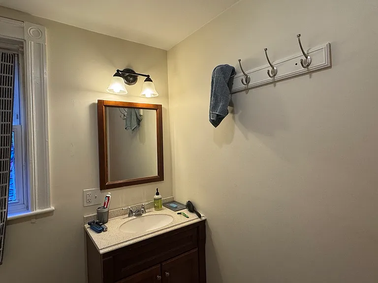 346 Faneuil St #4 — Photo 26