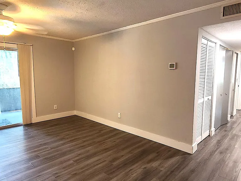 6519 W Newberry Rd #702 — Photo 7