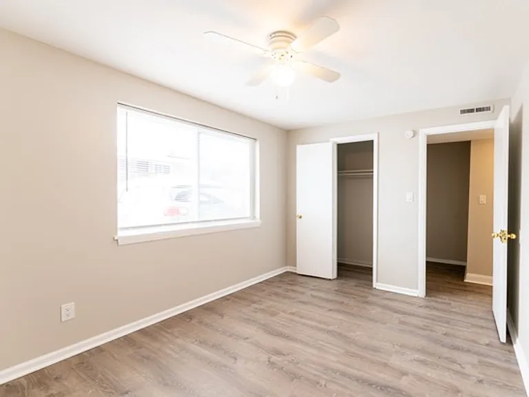 Eagle's Nest Apartments — Photo 14