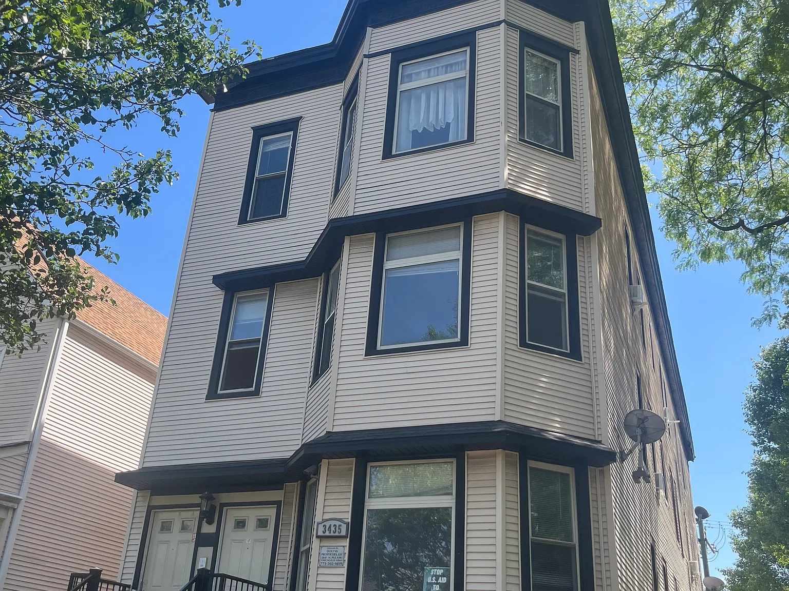 3 bed, 1350 sqft, $2,750 — Photo 1