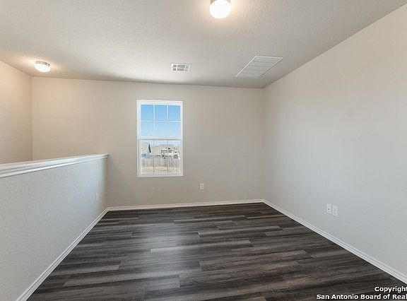 3rd image of 4235 Volcano Way