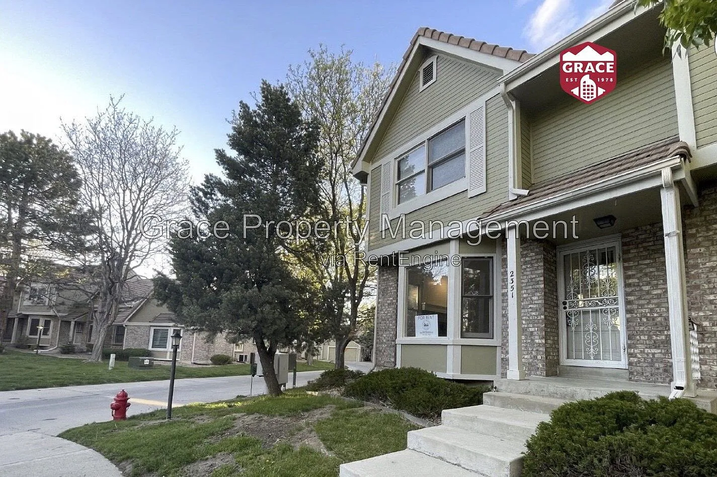 3 bed, 3.5 bath, 1469 sqft, $2,395 — Photo 1