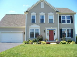 140 Timberlake Ln, Wernersville, PA 19565