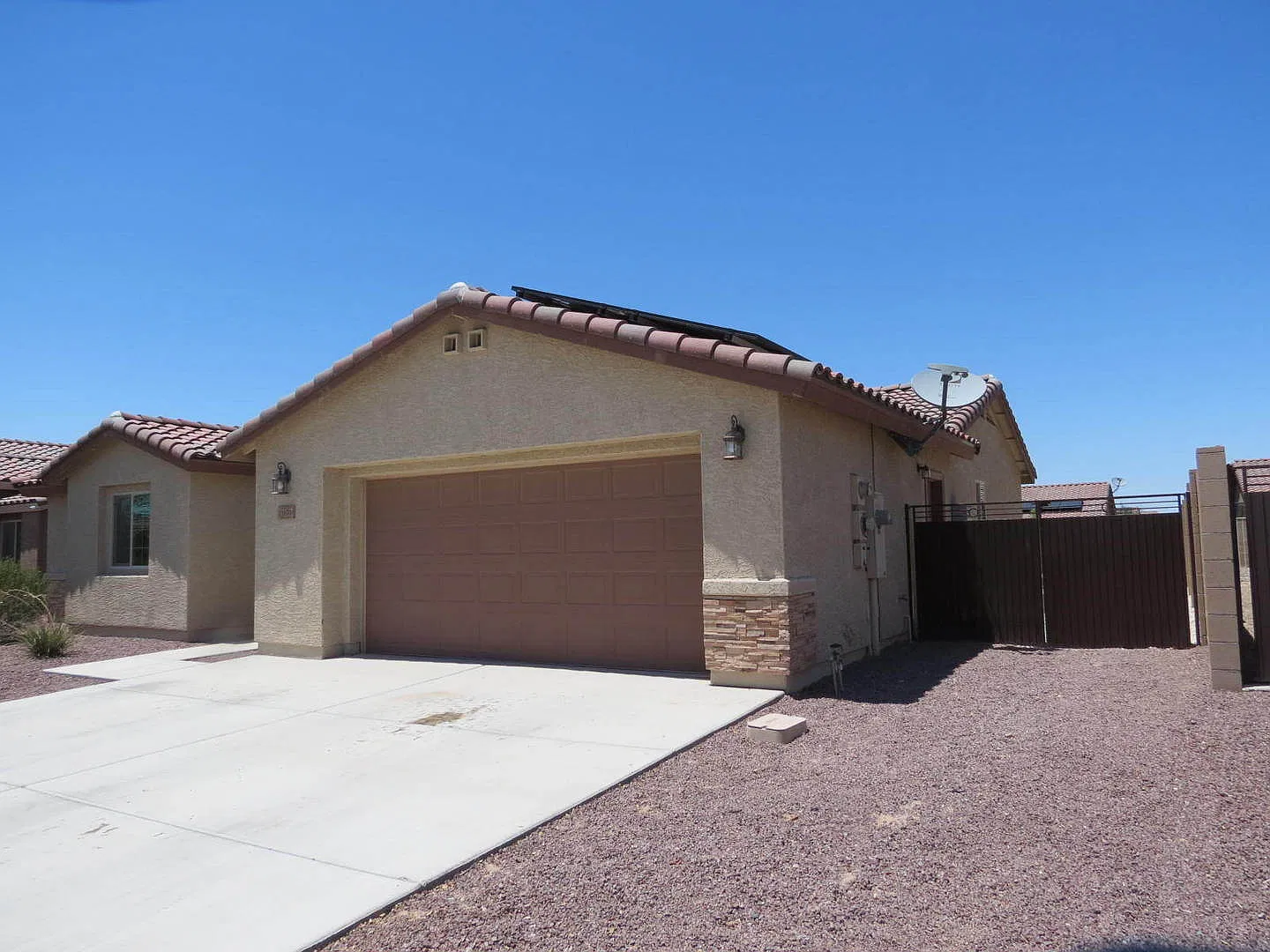 Solar Home In Scottsdale Estates — Photo 2