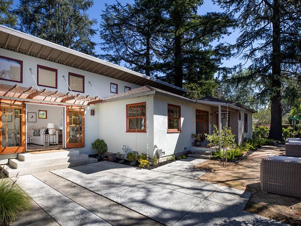 1st image of 204 Princeton Rd