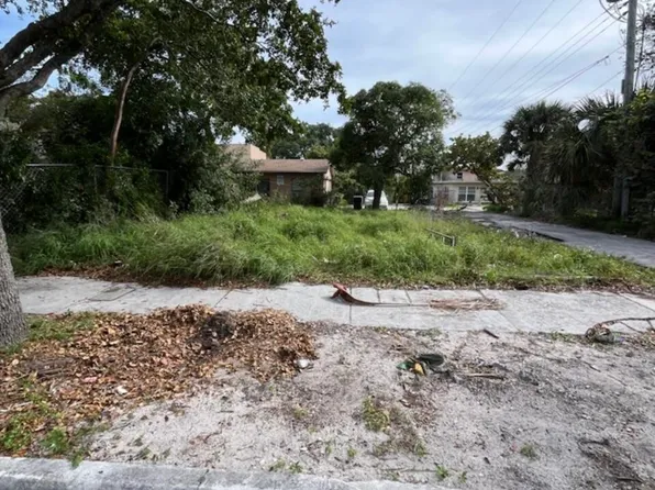 912 Division Avenue, West Palm Beach, FL 33401