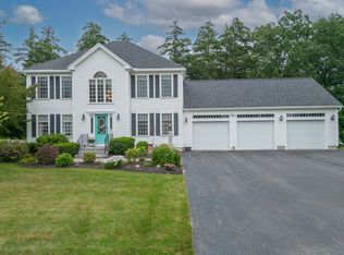 5 Crystal Dr, Nashua, NH 03063