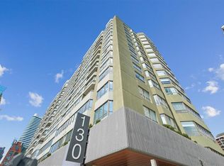 130 Carlton St #602, Toronto, ON M5A 4K3