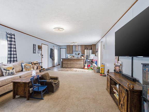 5th image of 415 L E Junction Rd