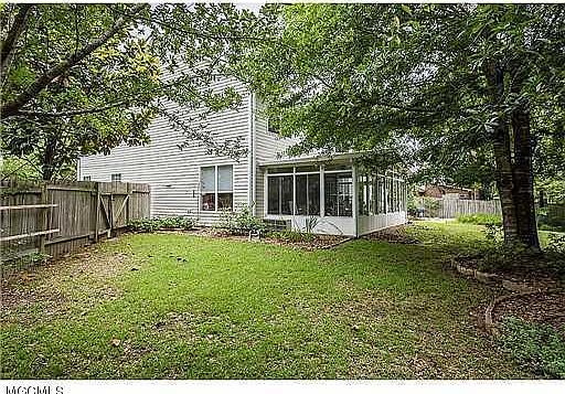 4th image of 11 N Lakeview Dr