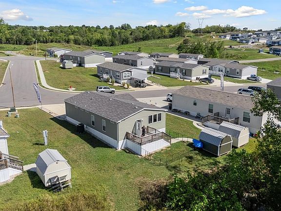 Exterior Image-3-Fleetwood 93 Duck River Estates