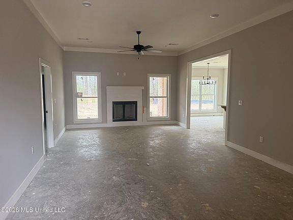 3rd image of 198 Lake Harbor Rd