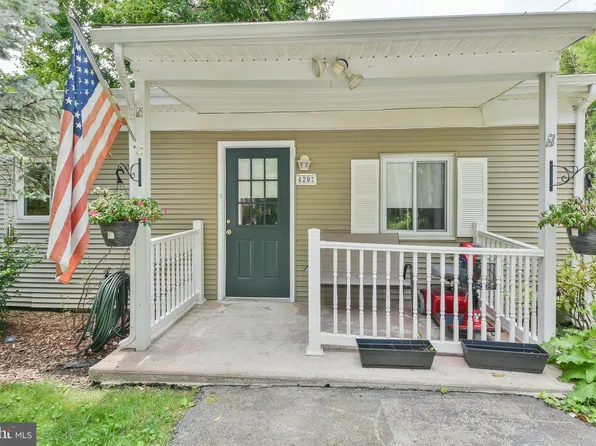 420 Flourtown Rd, Lafayette Hill, PA 19444