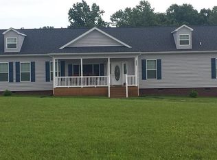 1316 Holly Springs Rd, Mount Airy, NC 27030